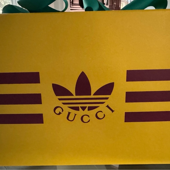 Gucci x Adidas 2023
Gucci x ZX 8000 'Aqua GG Monogram' - Picture 6 of 9